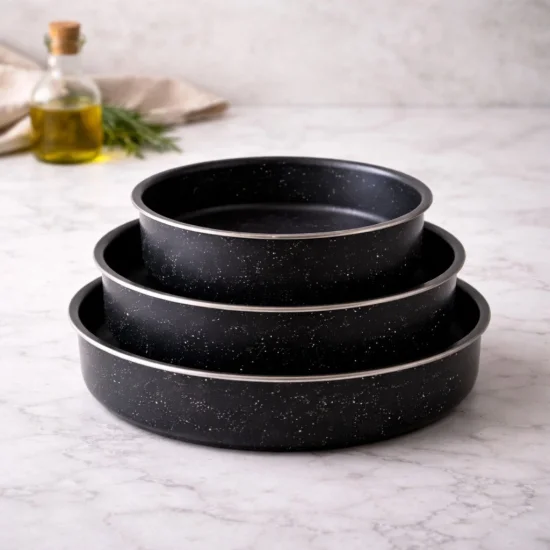 Промо комплект – 5 черни емайлирани тенджери + 3 дълбоки тави Rosberg (24, 26 и 28 см)